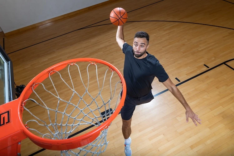 Max Straus, professional basketball player
